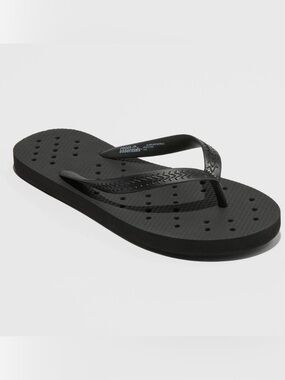XS Shower Flip Flops Black - Room Essentials Women’s Size 6/7 Men’s Size 5/6